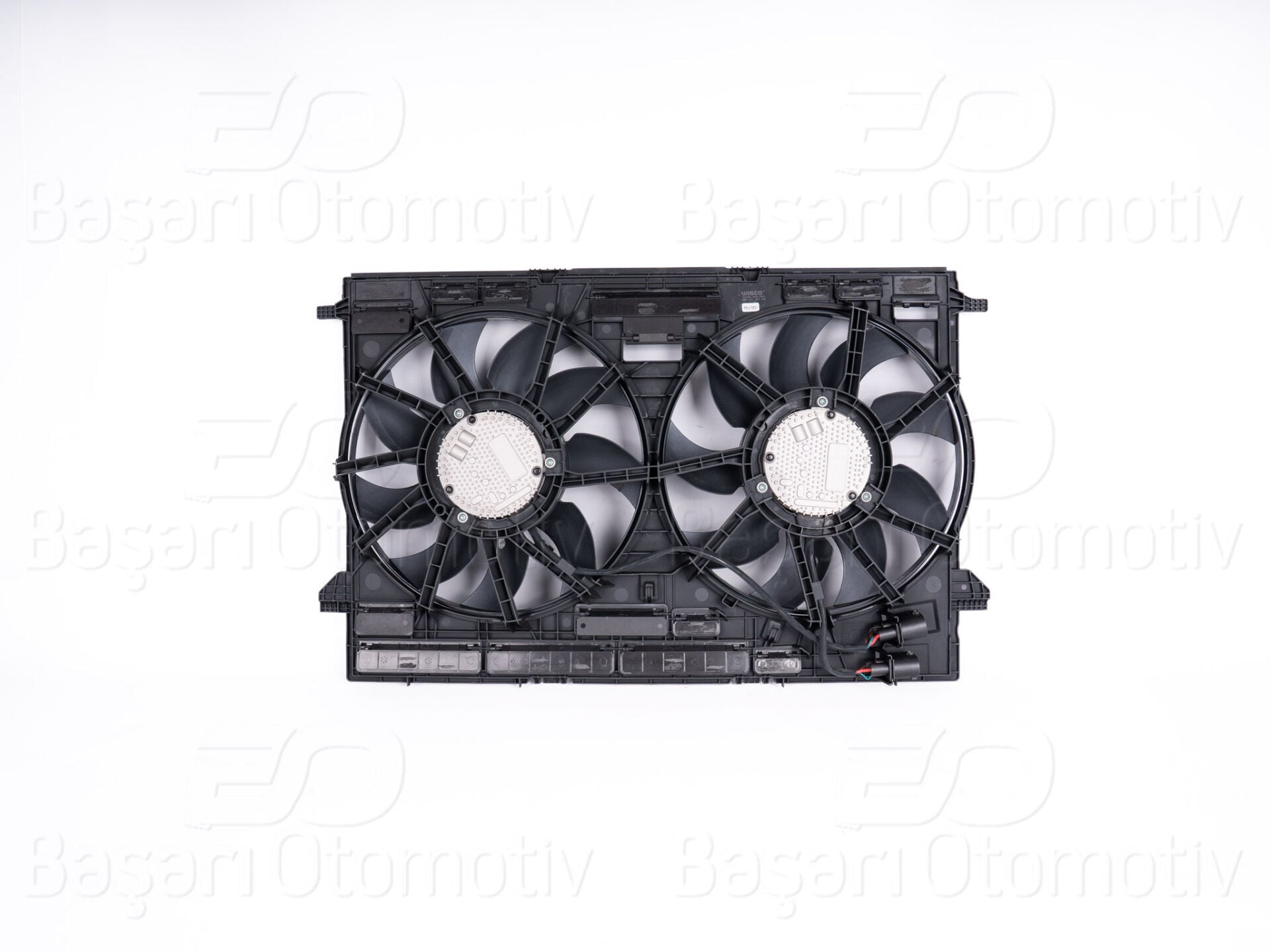 Audi A4 S4 RS4 A5 S5 RS5 A6 S6 A7 A8 S8 Q7 Q8 2016 Sonrası Fan Motoru Davlumbazı