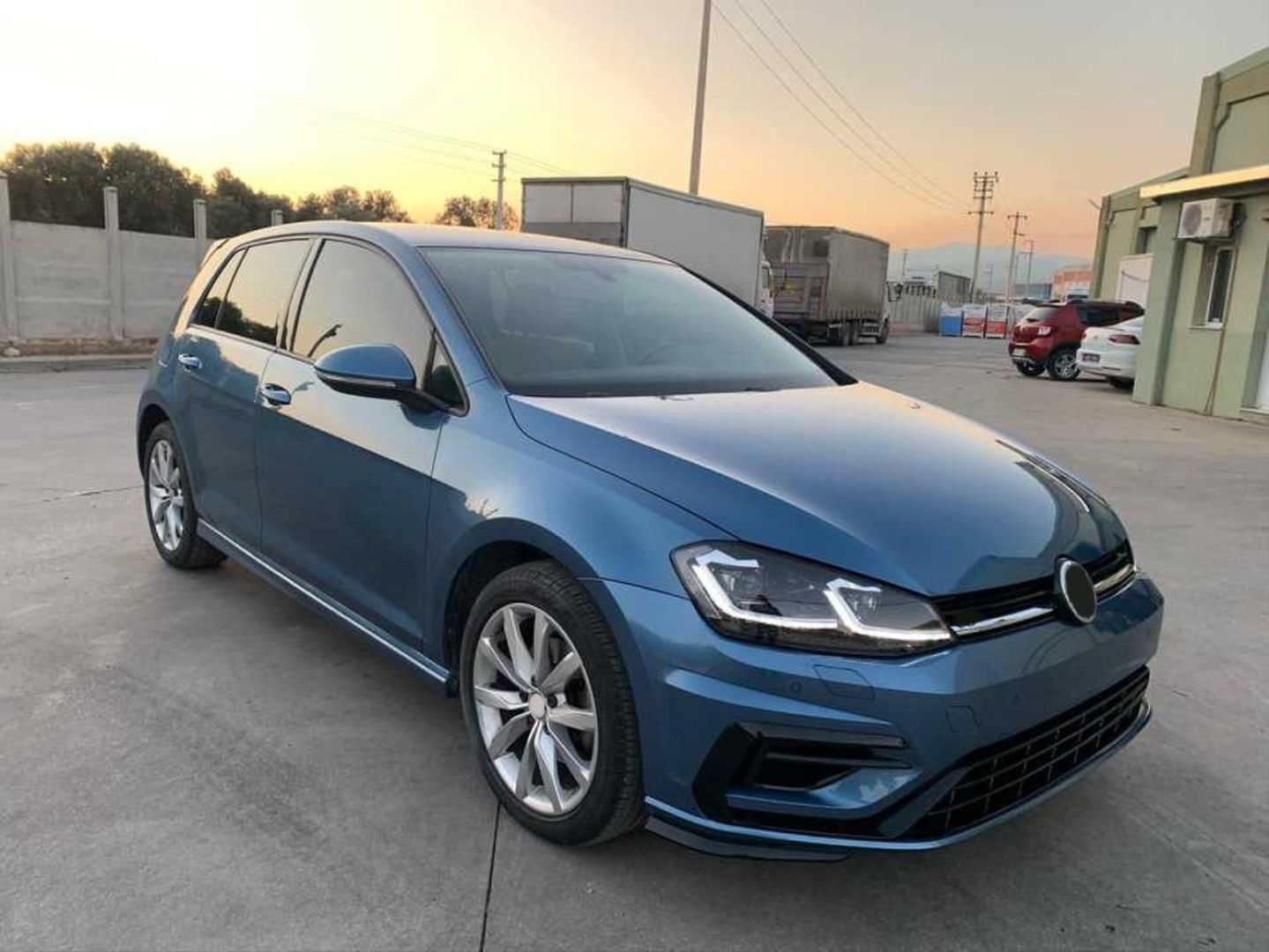 Volkswagen Golf 7 İçin Golf 7,5 ( R ) Body Kit