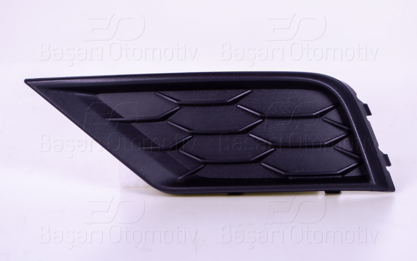Volkswagen Tiguan 2016-2020 Sis ve Sensörsüz Sol Tampon Izgarası