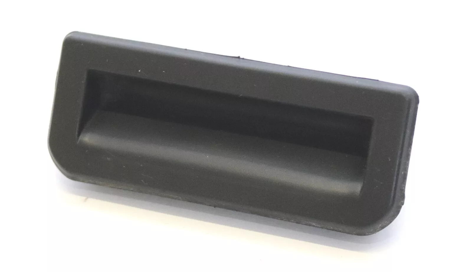 Volkswagen Golf VIII Skoda Octavia IV Superb III 2.0 TDI Bagaj Kapak Tutamağı