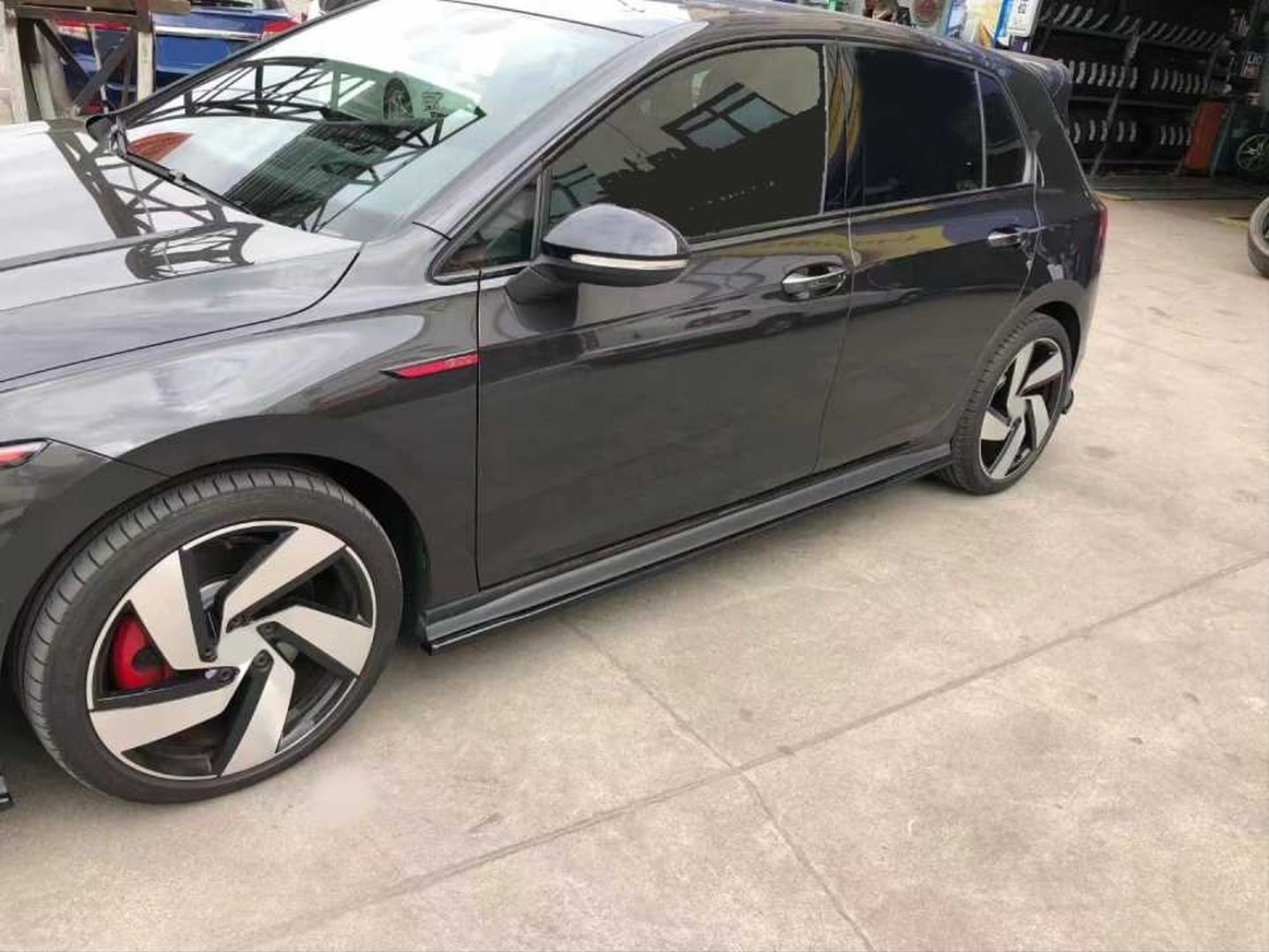 Volkswagen Golf 8 Uyumlu GTI Max Yan Marşpiyel / Parlak Siyah