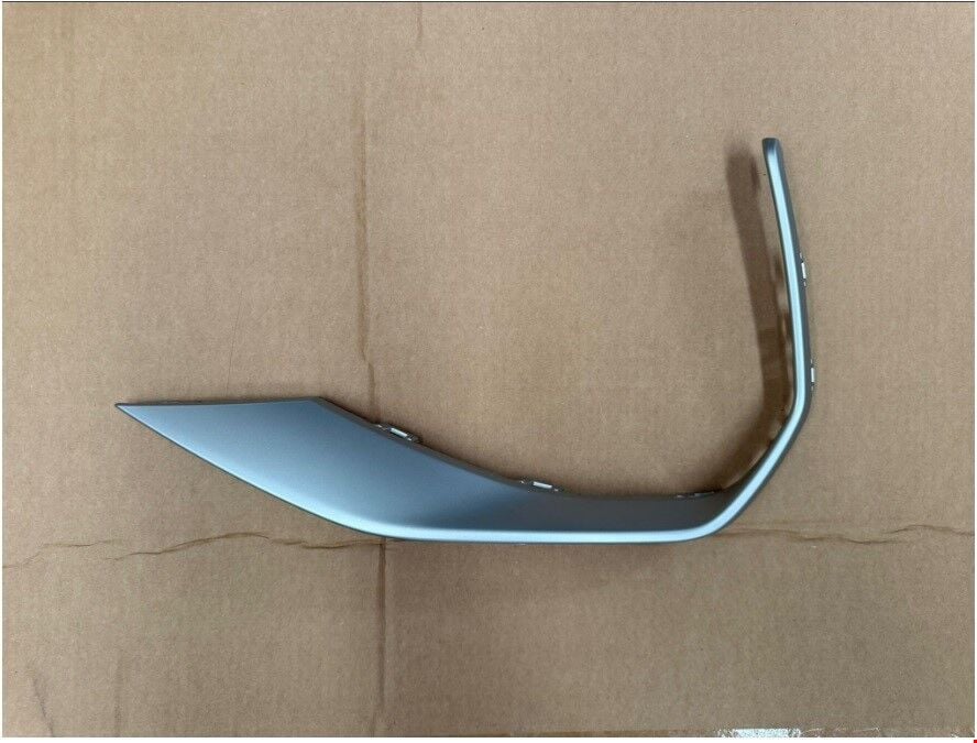 Audi A3 2024 Sonrası Ön Tampon Izgara Çerçevesi Gri Sol