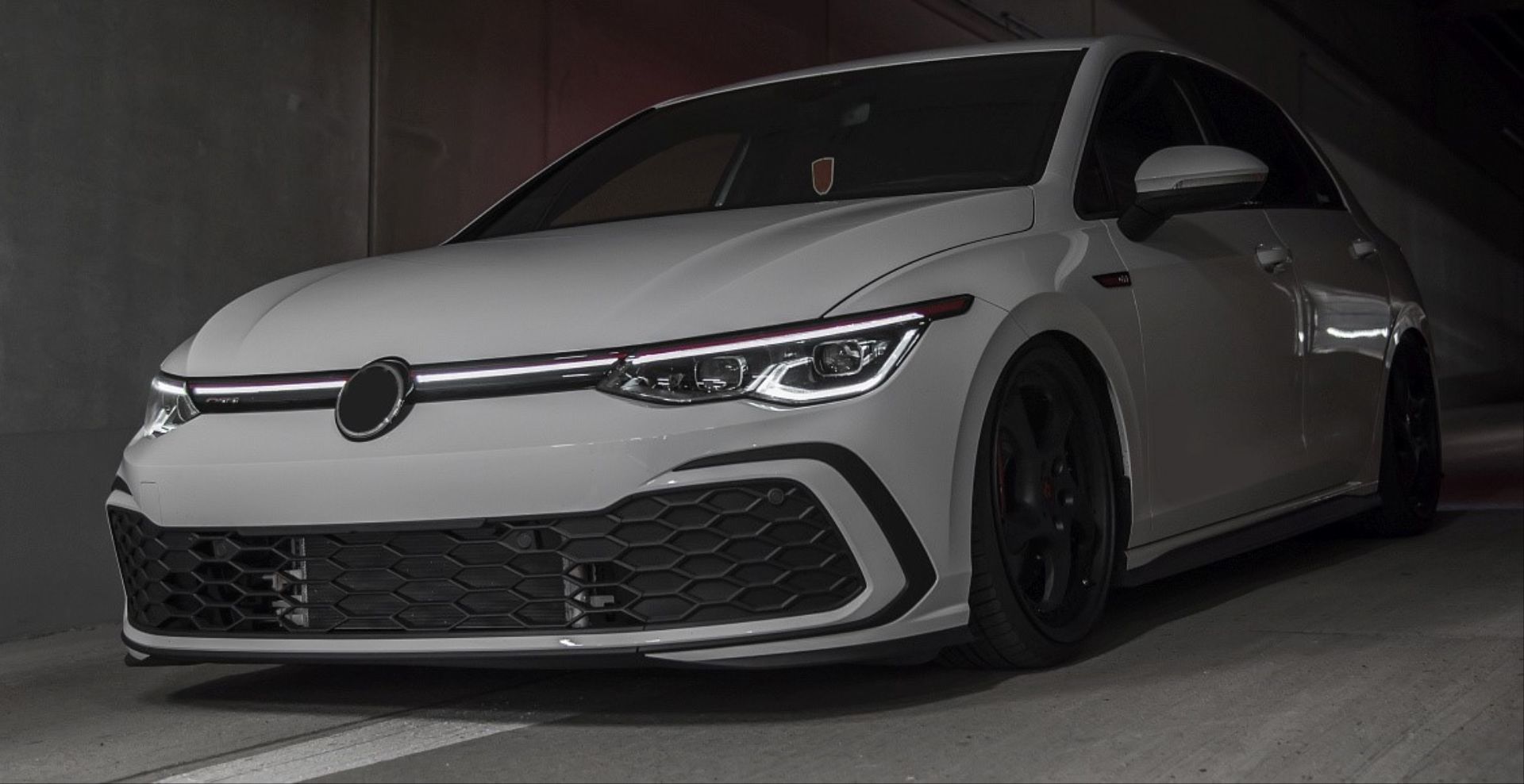 Volkswagen Golf 8 Uyumlu Ledli Panjur