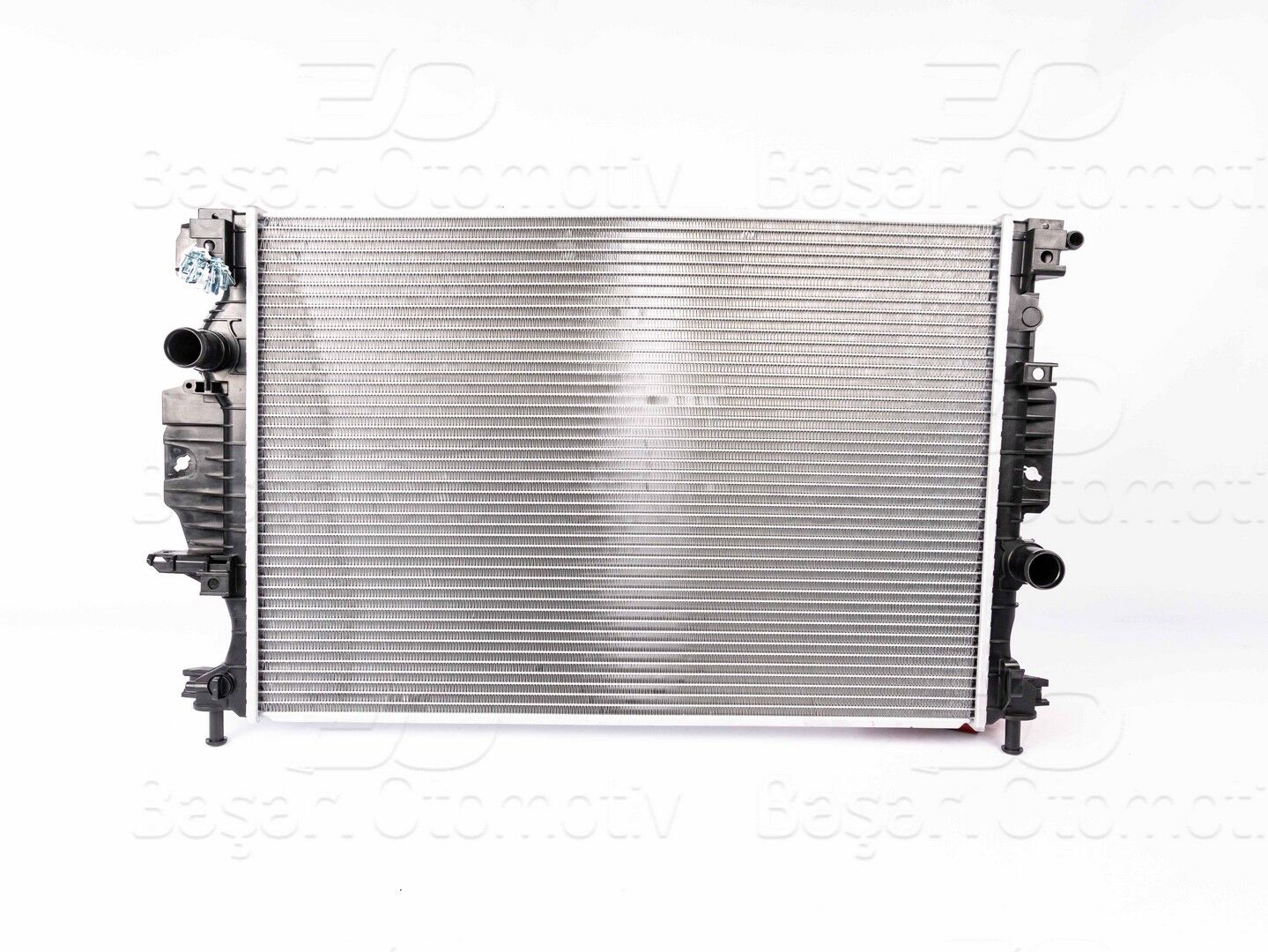 Ford Mondeo 5 2015 ve Sonrası ile Ford S-Max 2015-2018 Uyumlu Su Radyatörü