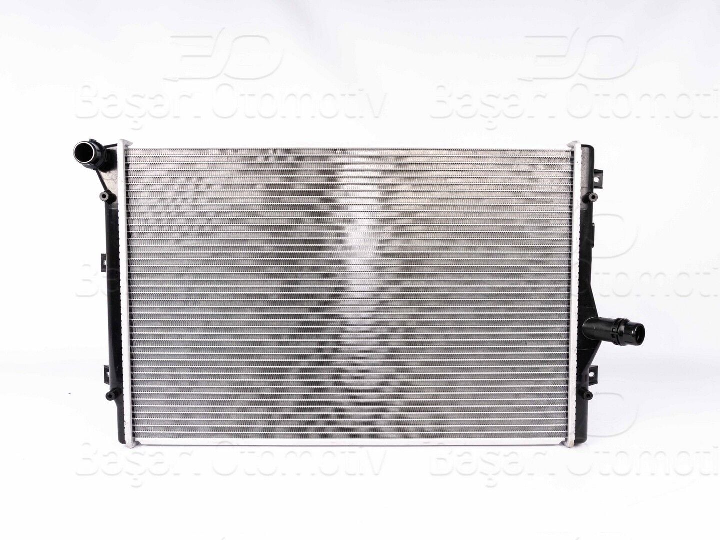 Volkswagen Golf 5 2003-2008 Su Radyatörü (650x439x26)