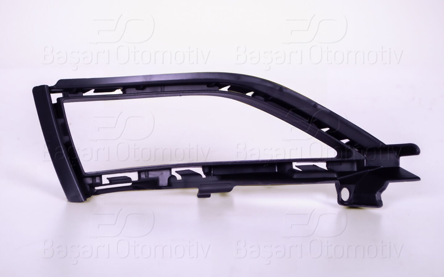 Volkswagen Golf 7.5 Sağ Sisli Tampon Izgarası