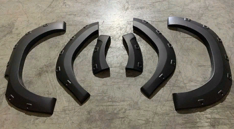 Toyota Hilux Revo Kalın Tip Çamurluk Kabartma Dodik (pp Enjeksiyon)