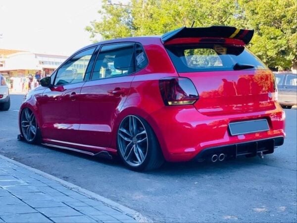 Volkswagen  Polo ( 2010 - 2017 ) Arası Uyumlu Yarasa Spoiler / Piano Black
