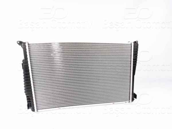 BMW X3 F25 1.8D 2.0D 2.0İ 10-17 Su Radyatörü Brazing MT 600X388X32