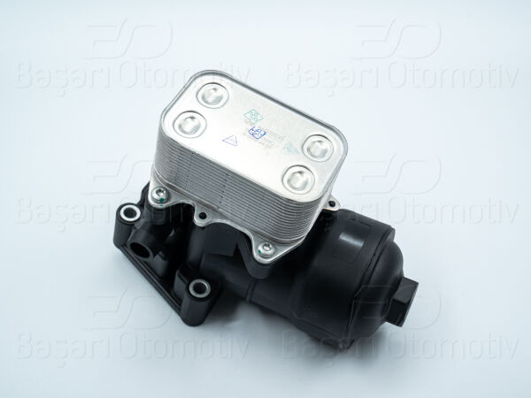 Volkswagen Golf 6 1.2 TDI 2008-2013 Yağ Filtre Kutusu Komple (Soğutucu Üzerinde)