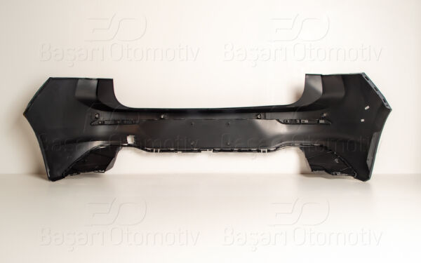 Volkswagen Golf 8 2020 ve Sonrası Sensörlü Astarlı Arka Tampon