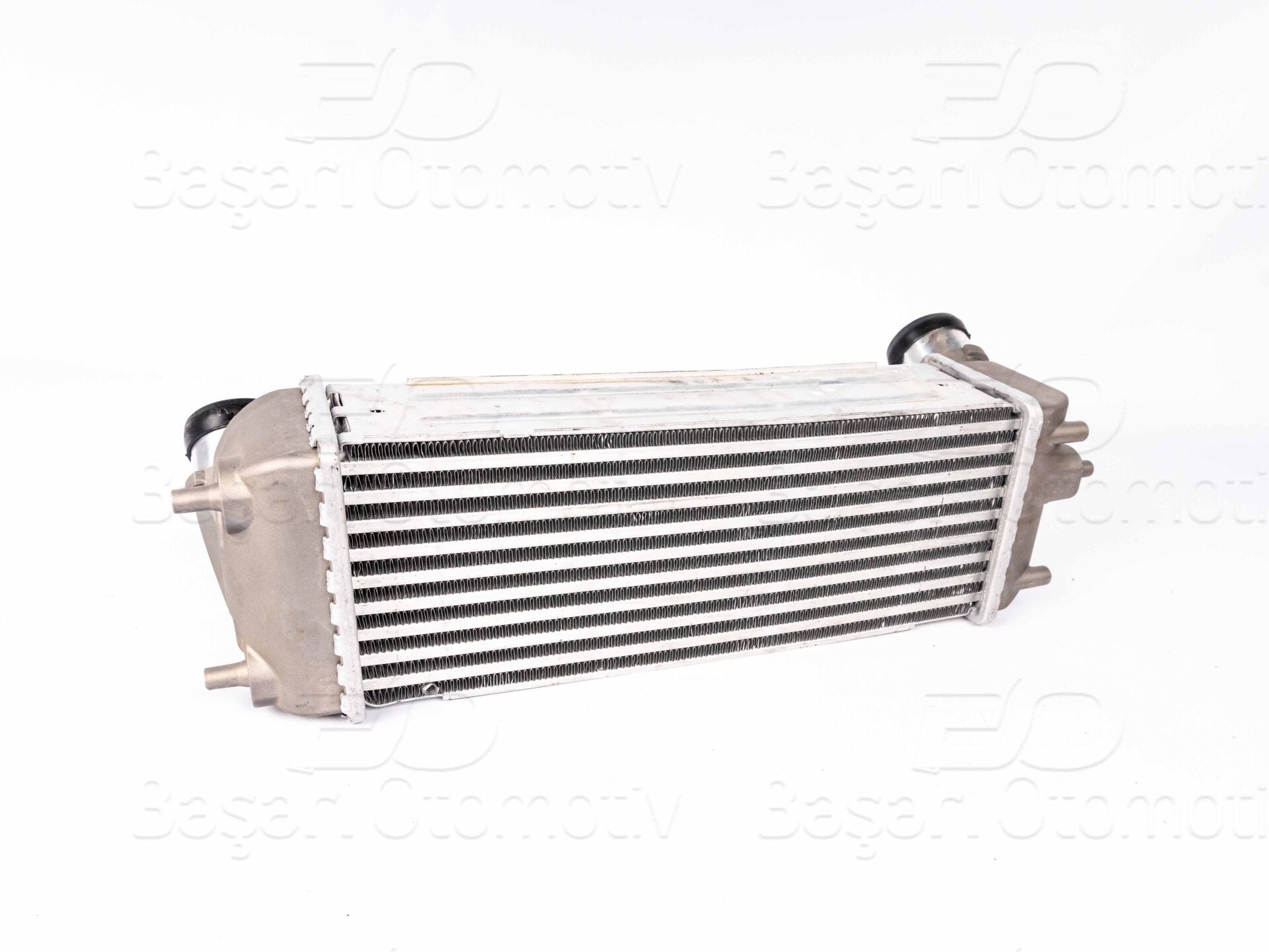 Kia Sorento 2 2010-2015 ve Hyundai Santa Fe 3 2012 ve Sonrası Uyumlu Turbo Radyatörü