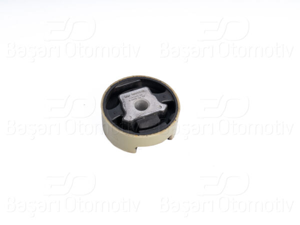 Volkswagen Caddy Golf 5 Golf 6 Jetta Passat Audi A3 Seat Leon 2004 ve Sonrası Travers Takozu Alt