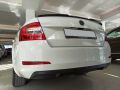 Skoda Octavıa (2013-2017) Arası Uyumlu Spoiler / Parlak Siyah