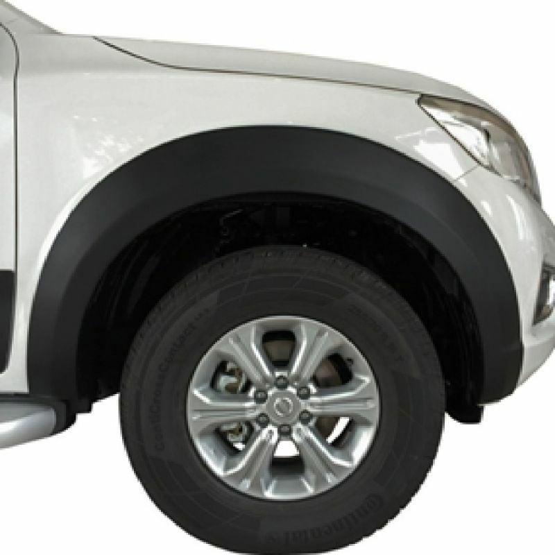 Nissan Navara NP300 2016 Çamurluk Kaplama Dodik Tek Depo