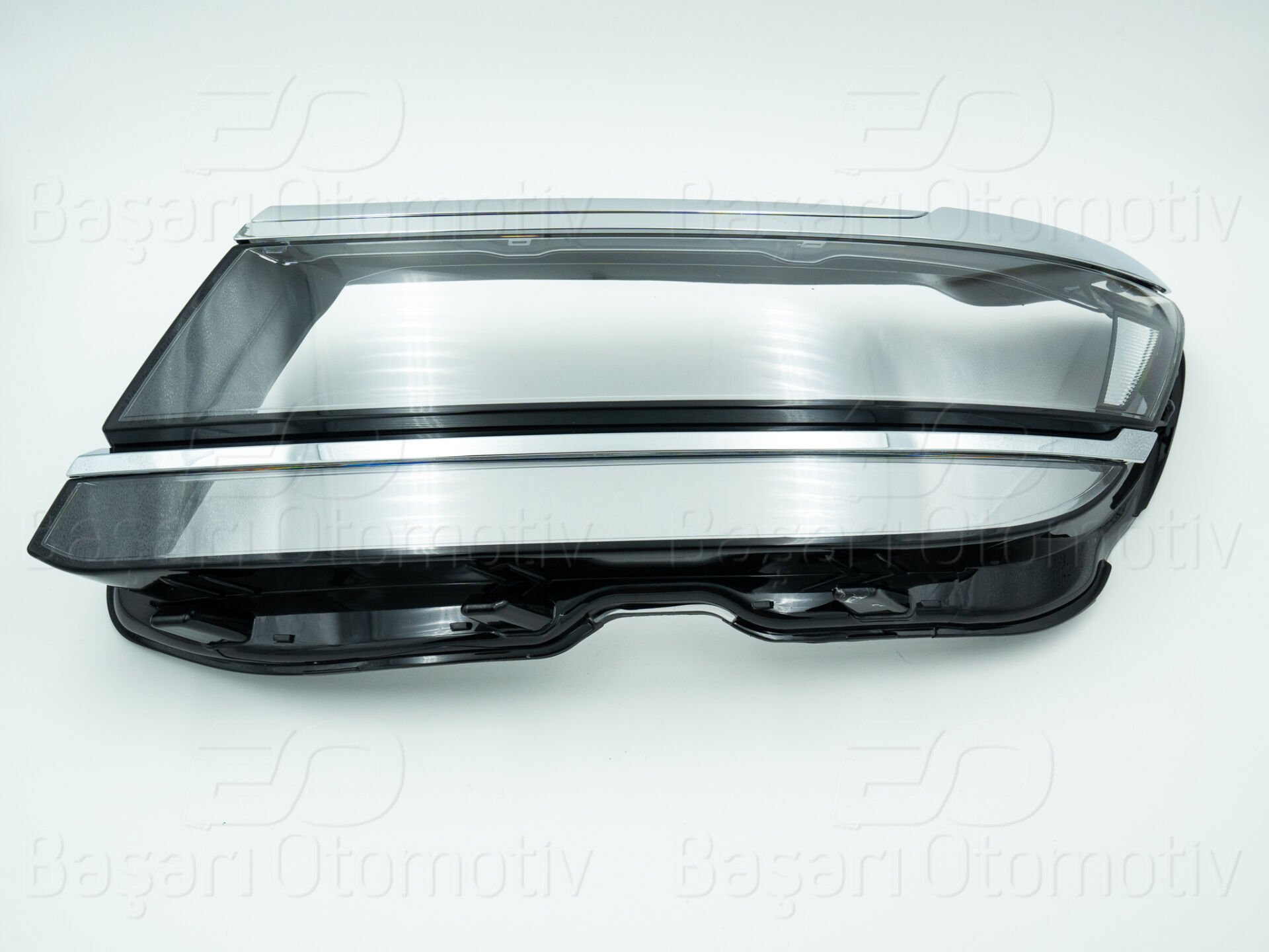 Volkswagen Tiguan 2016 Sonrası Sol Krom Çıtalı Far Camı