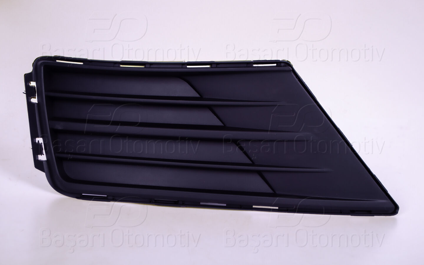 Volkswagen Caddy Maxi 2015-2020 Uyumlu Tampon Izgarası Sol Sissiz