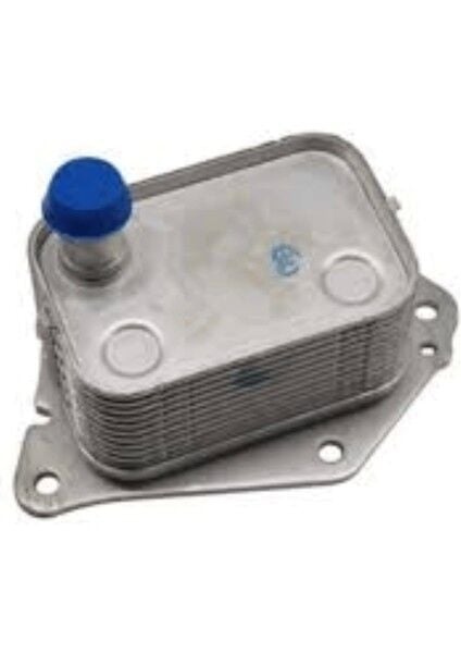 Hyundai Elantra i20 2014 ve Sonrası Yağ Filtre Kutusu Komple (Soğutucu Üzerinde)