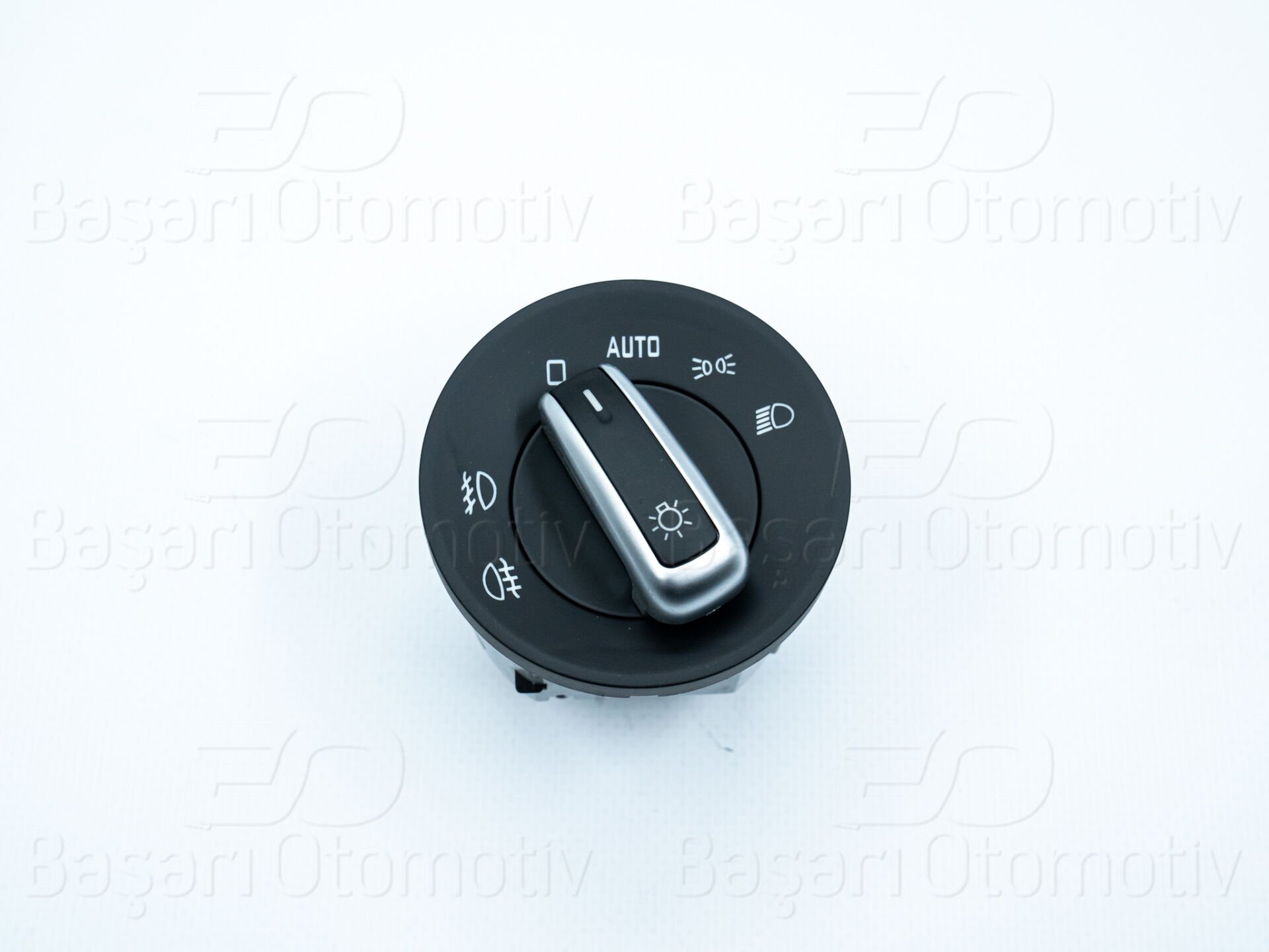 Skoda Octavia 2 2009-2013 Uyumlu Far Anahtarı