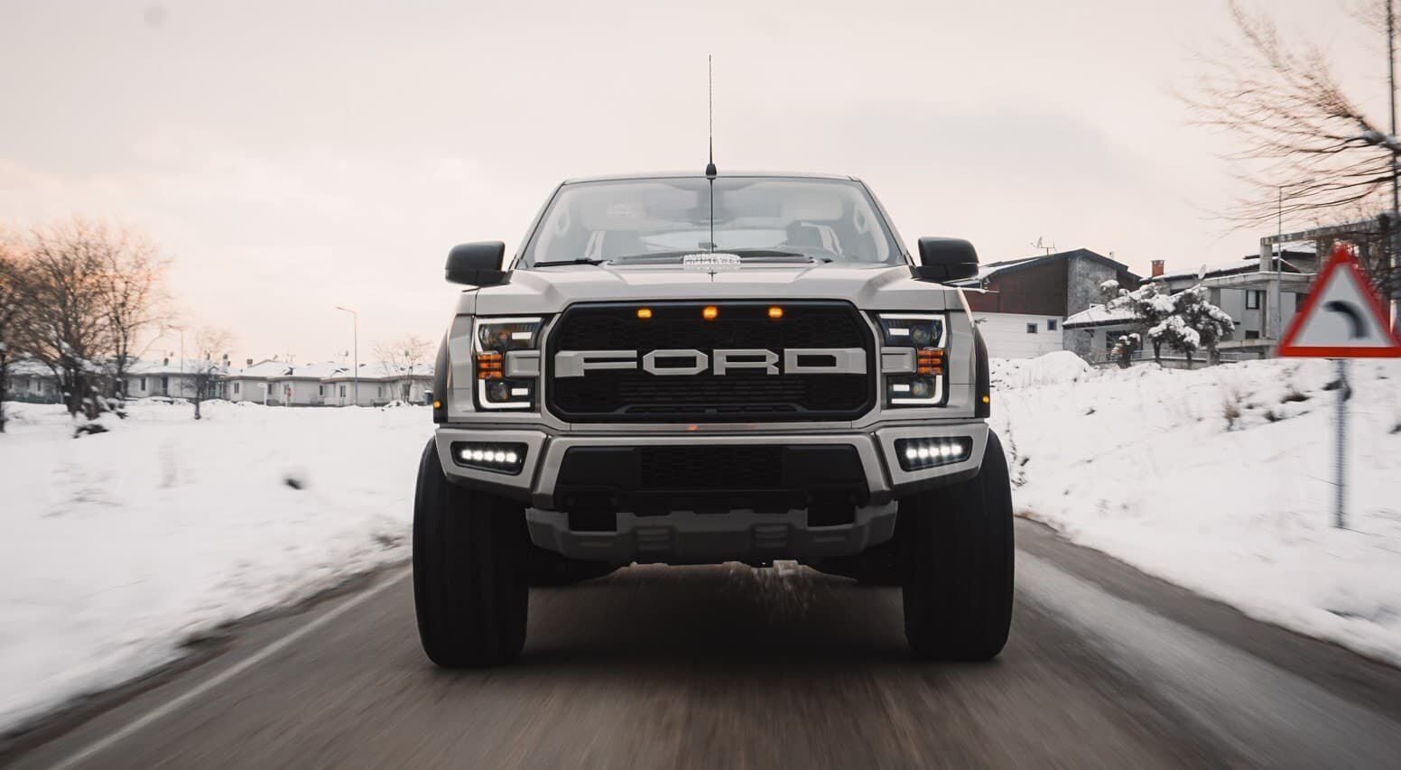 Ford Ranger F150 Raptor Görünüm Full Body Kit (Gen 2) | Full LED Farlı - Stoplu Dönüşüm Kiti