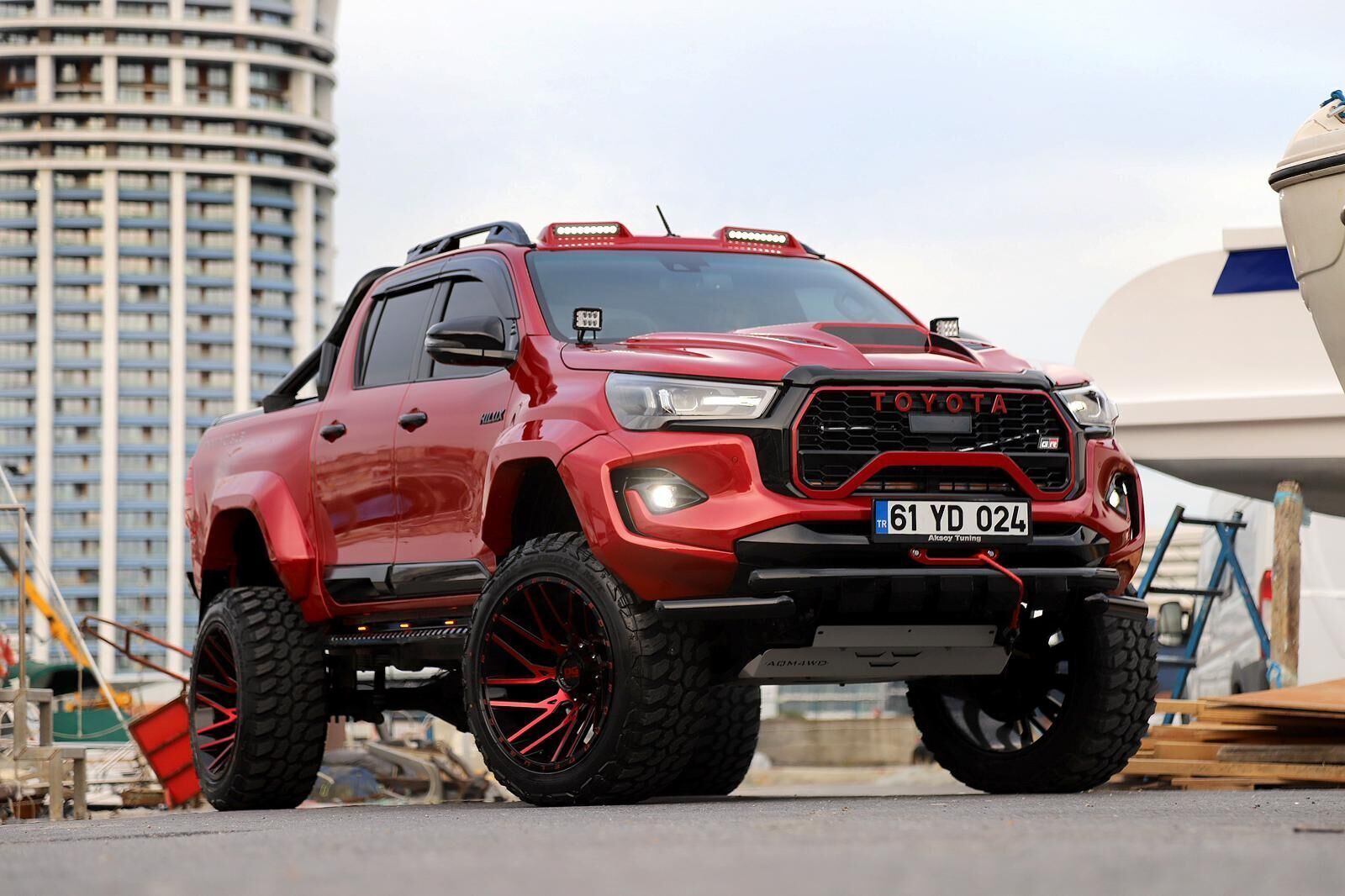 İsuzu D-Max 2006+ Sonrası Siyah Shark Ön Koruma AQM PST24