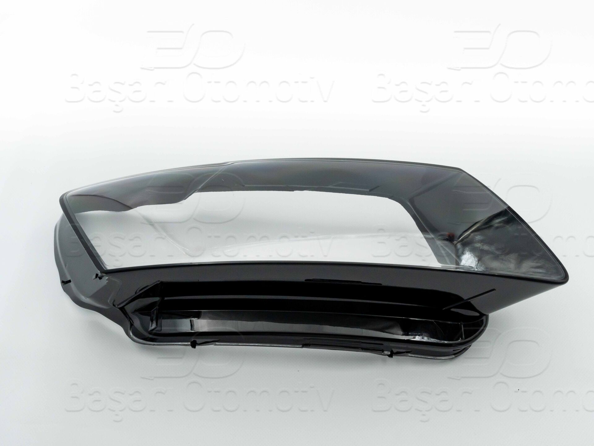 Audi Q5 2013 Sonrası Far Camı Sağ