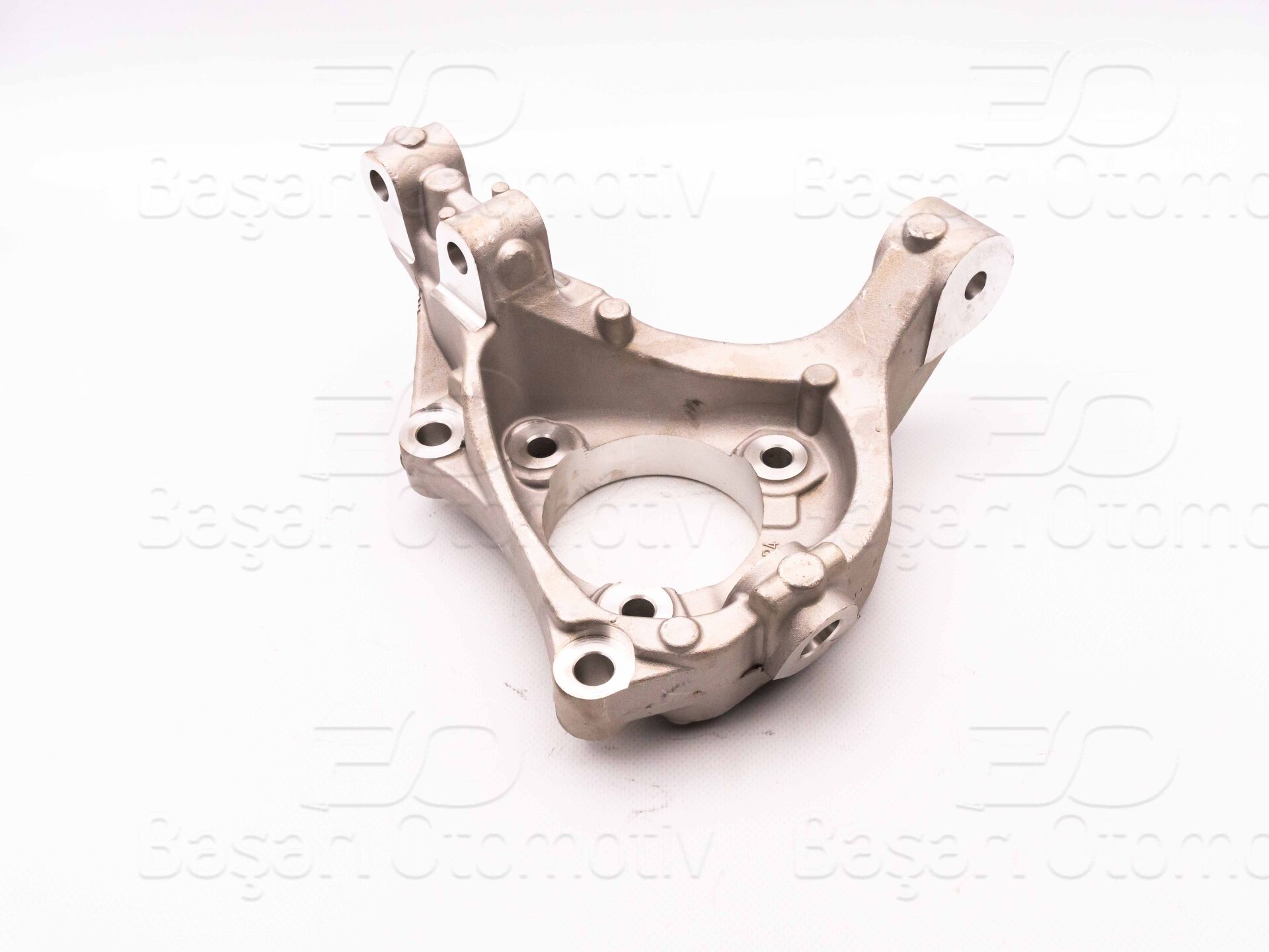 Opel Antara A ve Chevrolet Captiva 2010 ve Sonrası Uyumlu Ön Sağ Aks Taşıyıcı