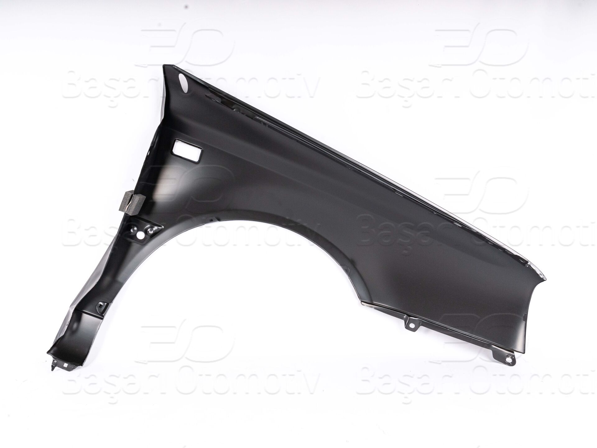 Volkswagen Golf 3 1991-1997 Uyumlu Kare ve Anten Delikli Ön Sol Çamurluk