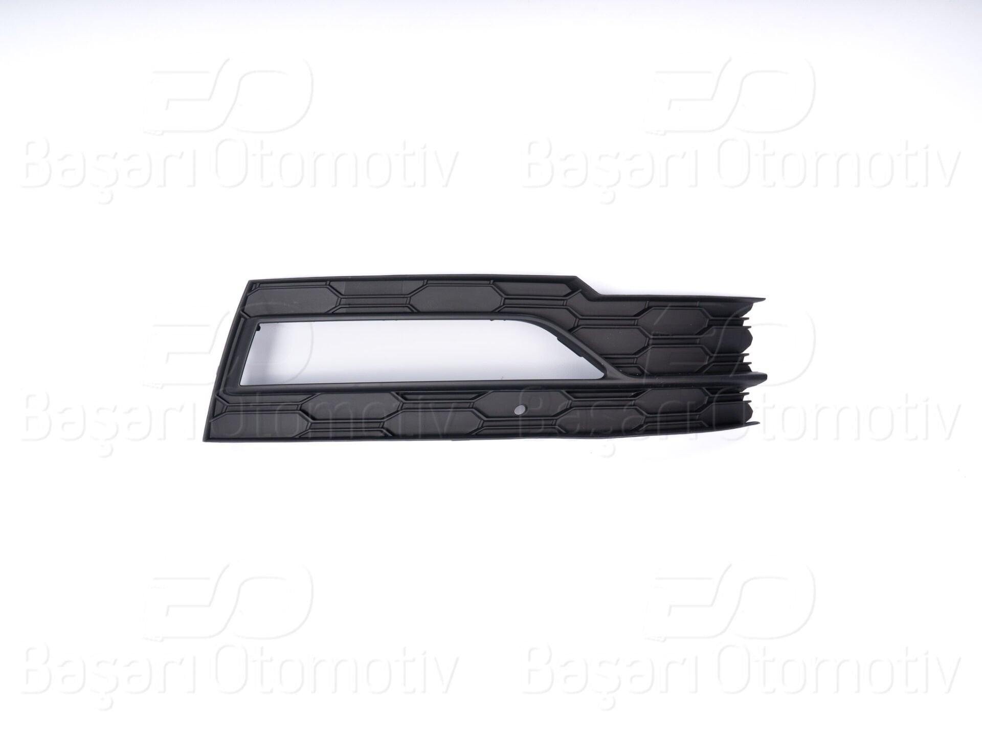 Skoda Octavia 4 2020 ve Sonrası Ön Sağ Sisli Tampon Izgarası