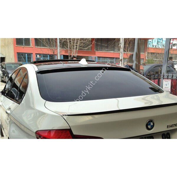 BMW F10 2010-2017 Cam Üstü Spoiler