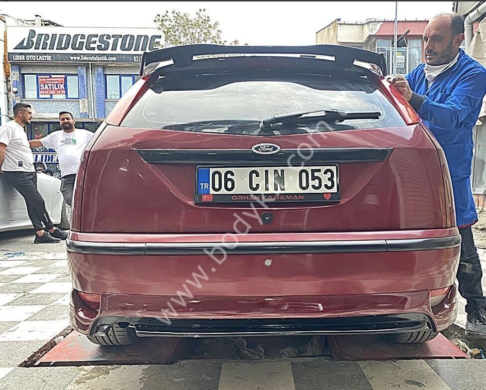 Ford Focus 1  Uyumlu Yedek Parça HB BGR Spoiler