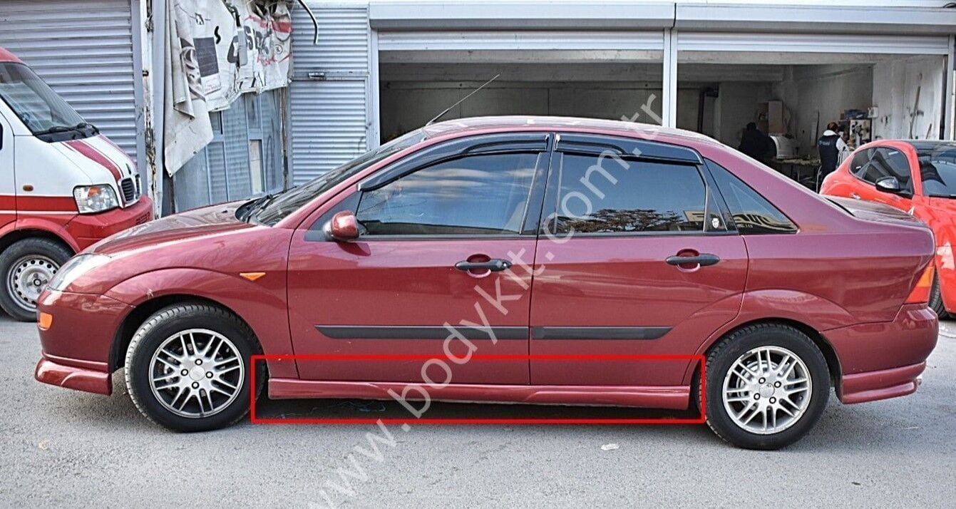 Ford Focus 1  Uyumlu Yedek Parça Sedan - HB Marşpiyel