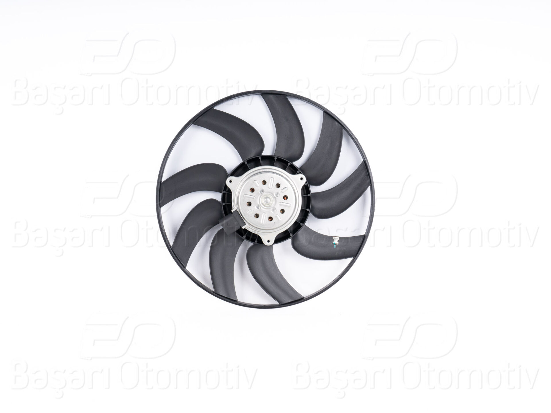 Audi A4 A5 A6 2.0 TDI 2008-2015 Fan Motoru Davlumbazsız