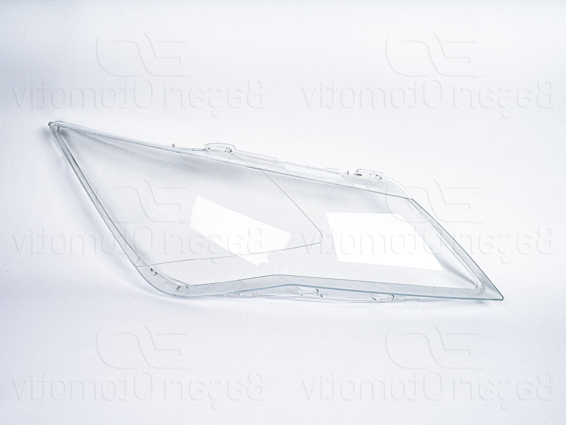 Seat Leon 2013 ve Sonrası Sağ Far Camı