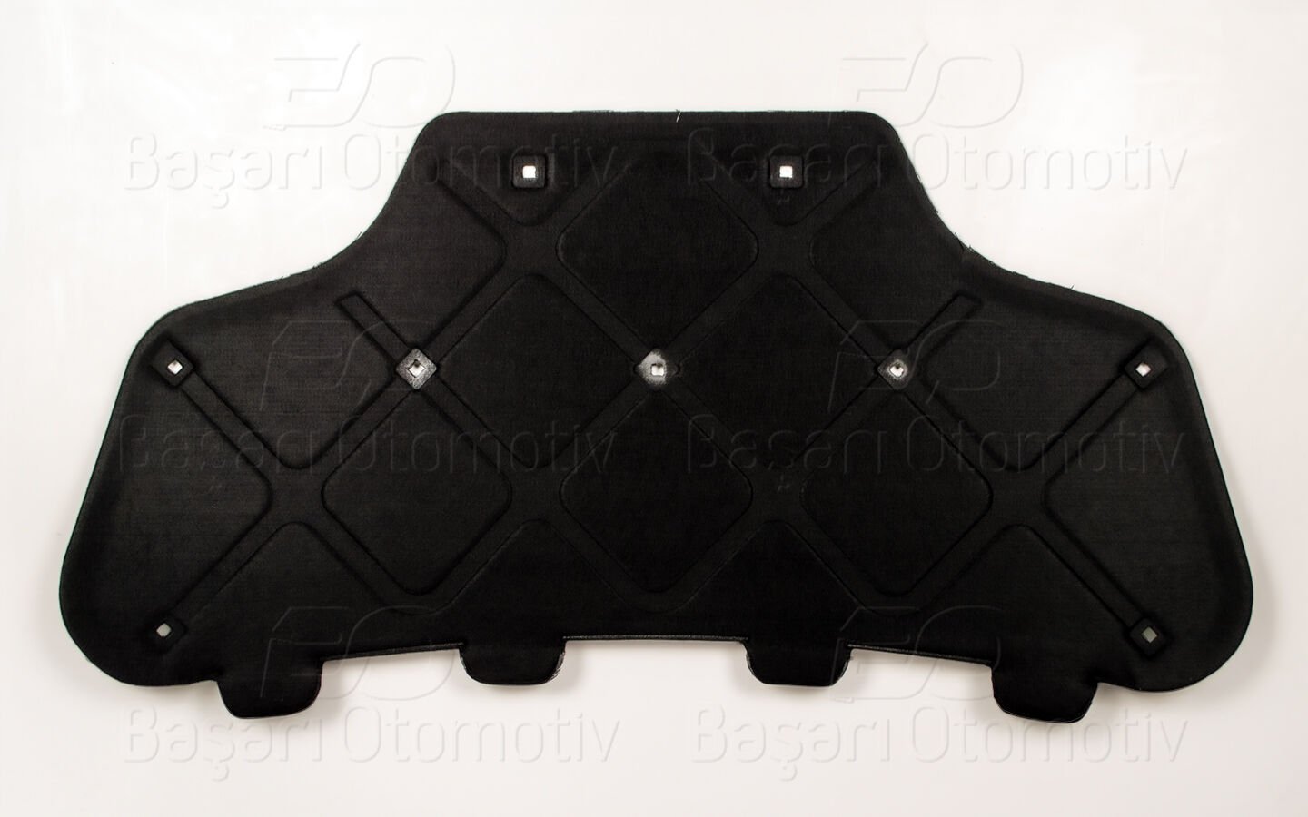 Porsche Cayenne 2018 Motor Kaput İzolasyonu