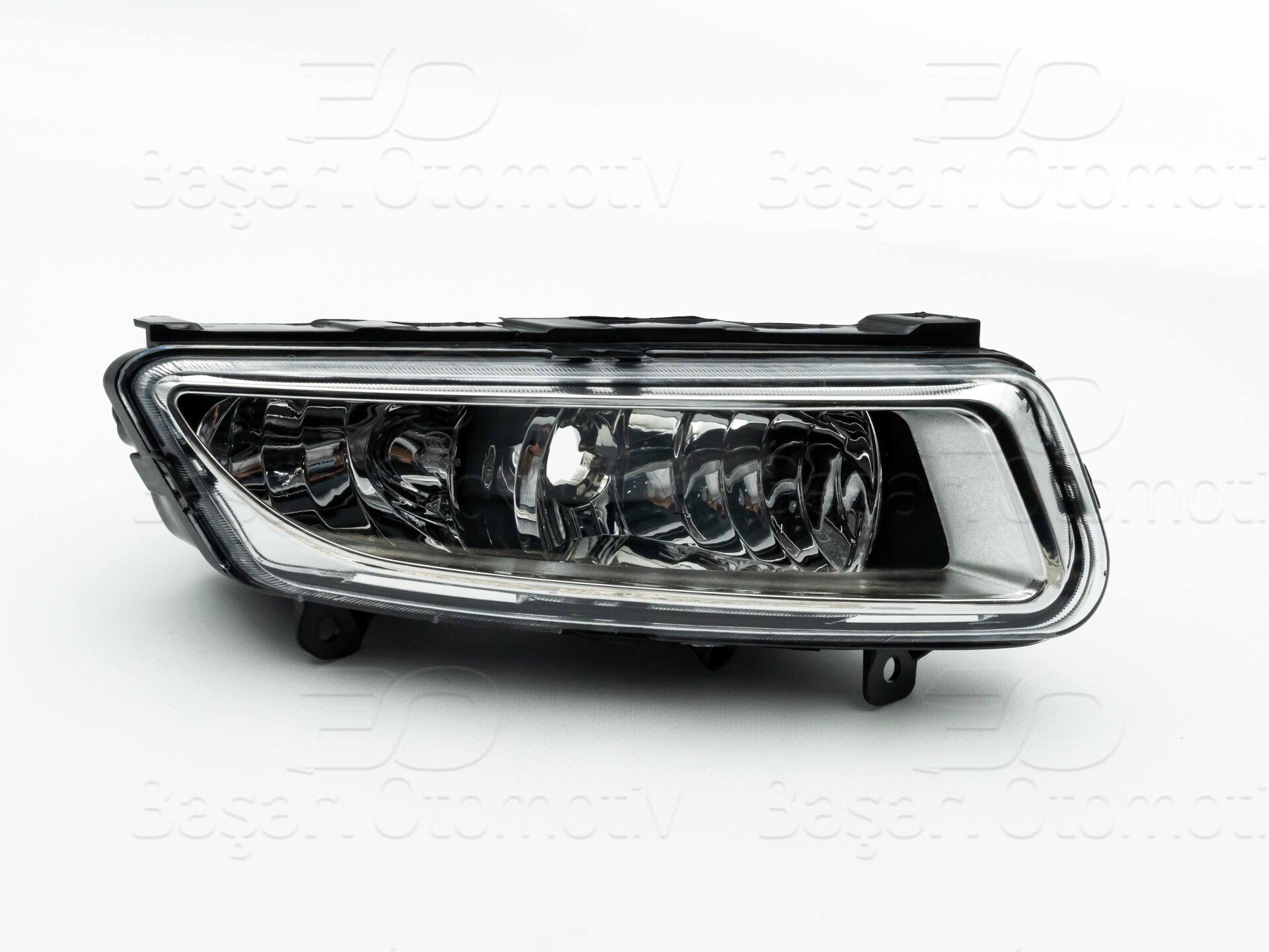Volkswagen Polo 2009 Sonrası Sağ Krom Tek Duy Ampullü Sis Farı