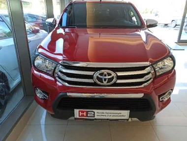 Toyota Hilux Revo 2016-2019 Uyumlu Yedek Parça Far Çerçevesi Kaplama Siyah