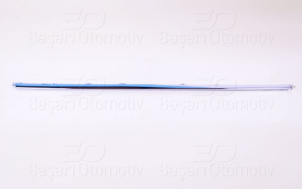 Volkswagen Golf 8 2020 ve Sonrası Uyumlu Ön Orta Nikelajlı Tampon Izgara Çıtası