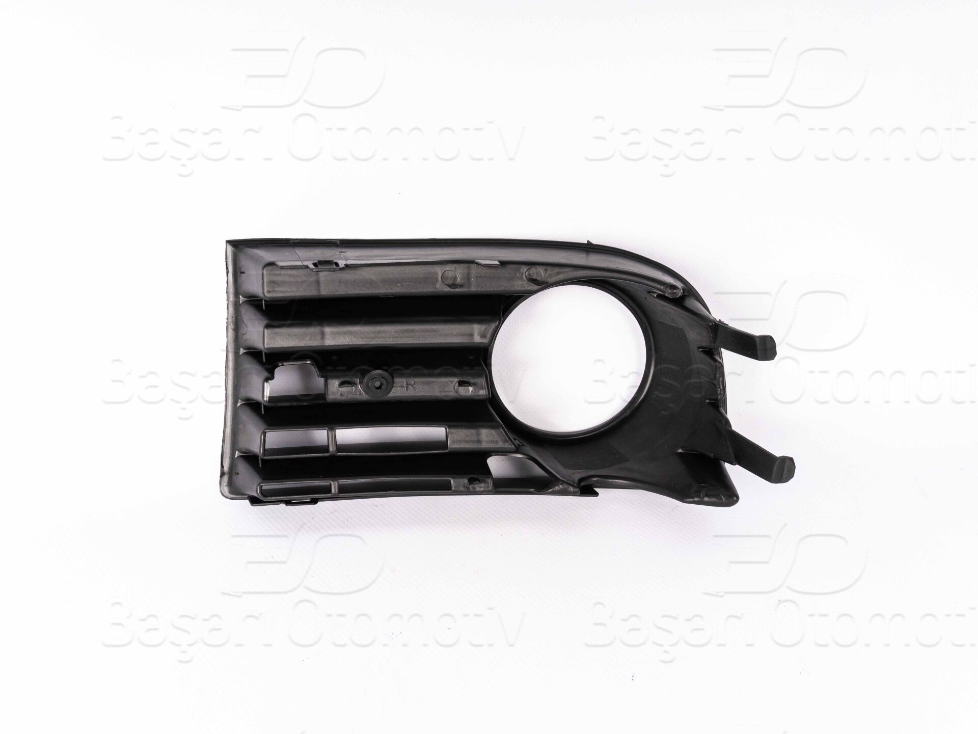 Volkswagen Golf 5 2004-2009 Sağ Sisli Tampon Izgarası