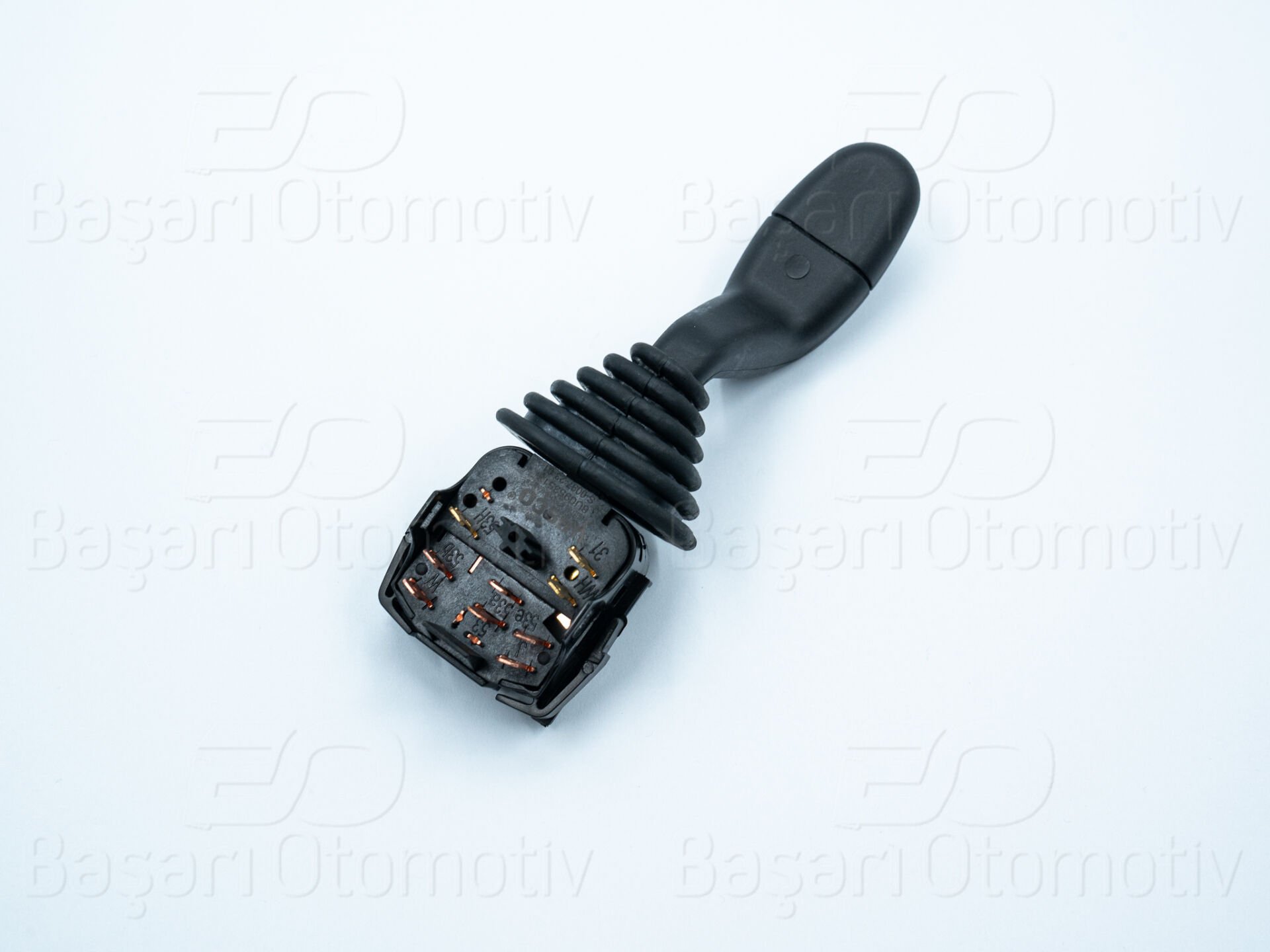 Volkswagen Caddy Felicia Silecek Kolu