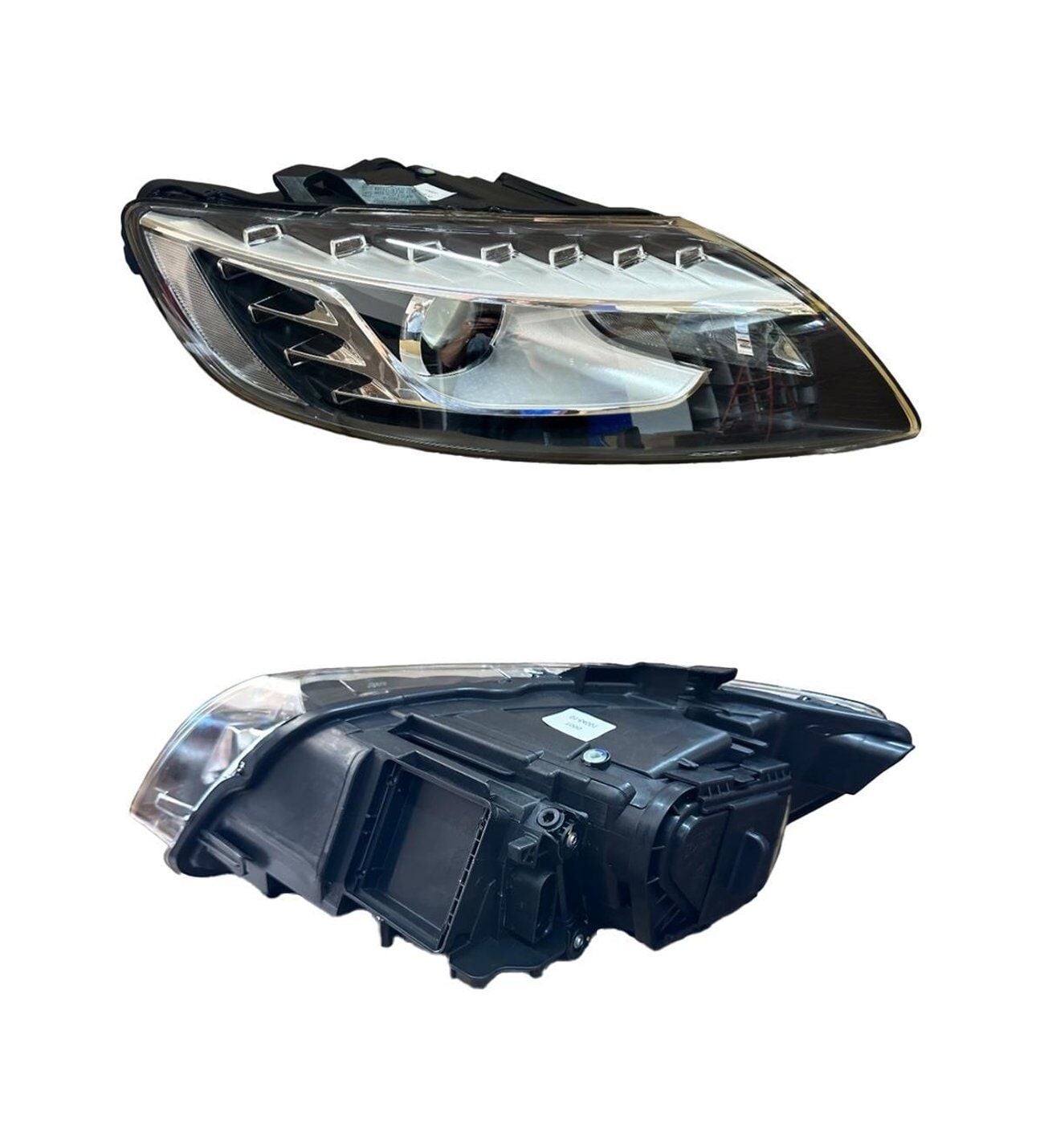 Audi Q7 2010-2015 Far Sağ Bi-Xenon LED Viraj Aydınlatmalı Beyinli