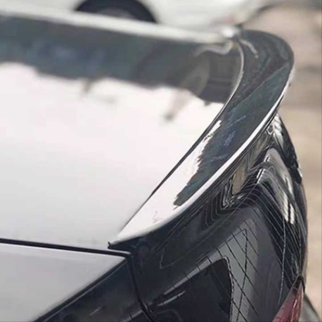 Audi A4 2019 + Uyumlu S4 Spoiler - Pıano Black / Parlak Siyah