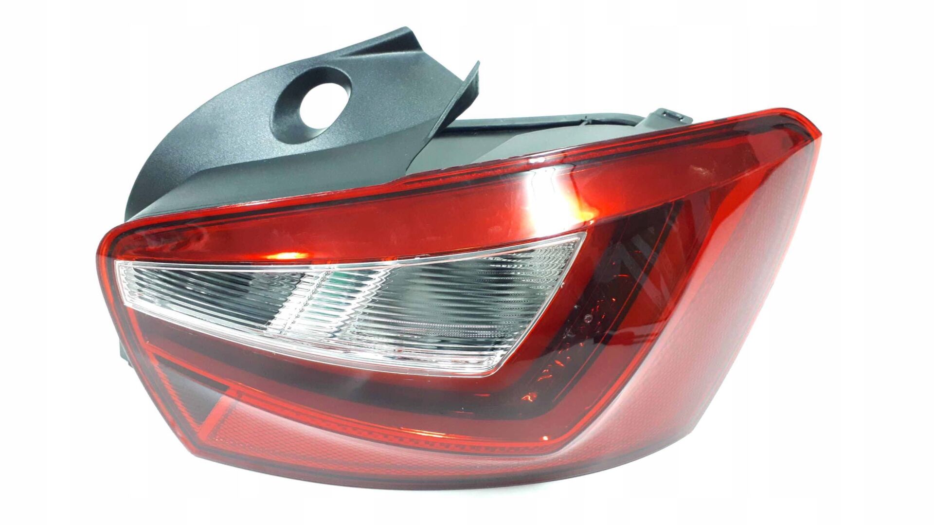 Seat Ibiza 4 2013-2017 Sağ Stop Lambası