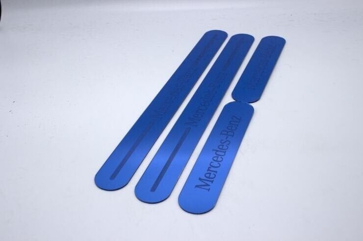 Mercedes Uyumlu Yedek Parça Mavi Işıksız Kapı Eşiği