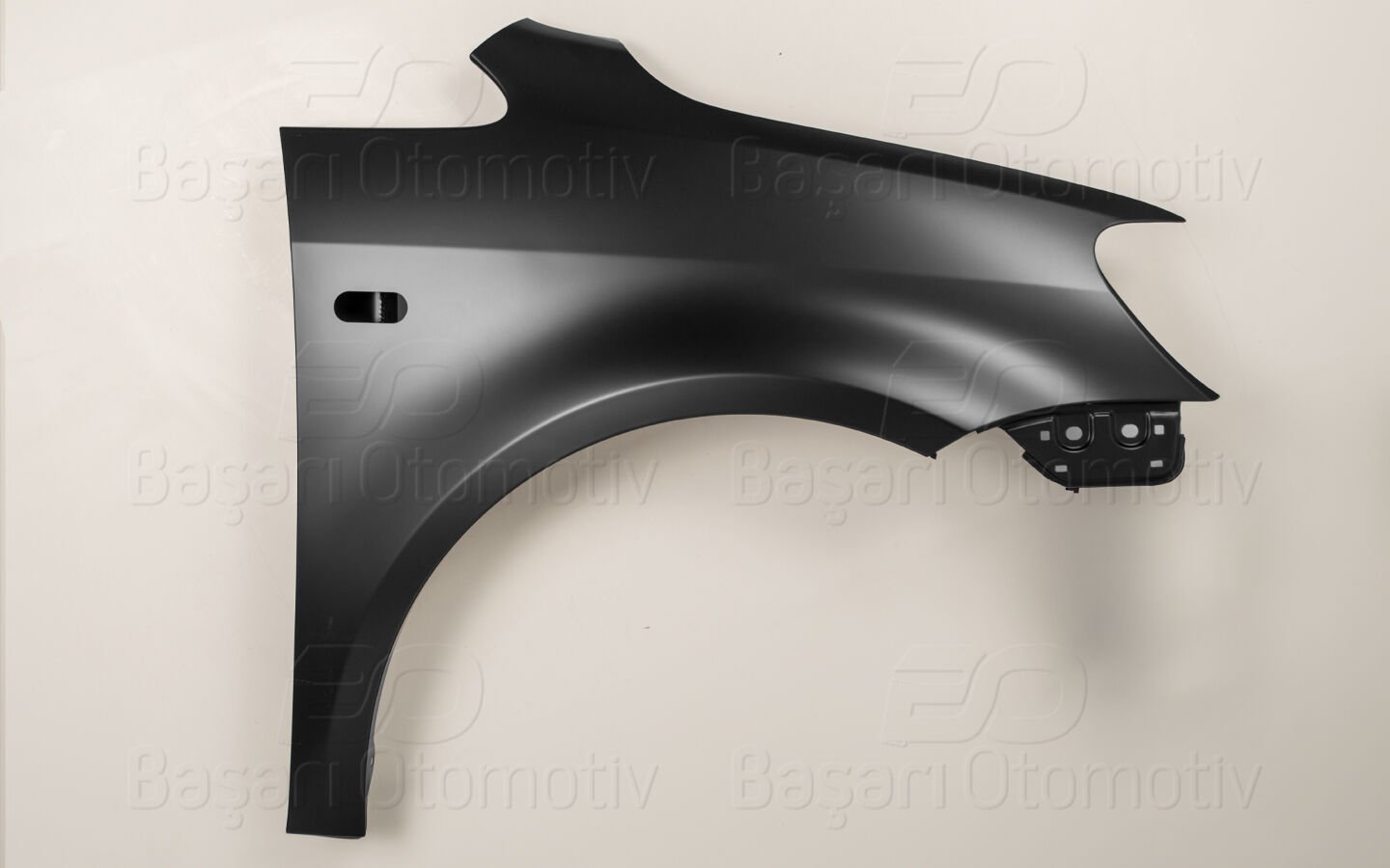 Volkswagen Caddy 2011-2015 Ön Sağ Çamurluk Taiwan