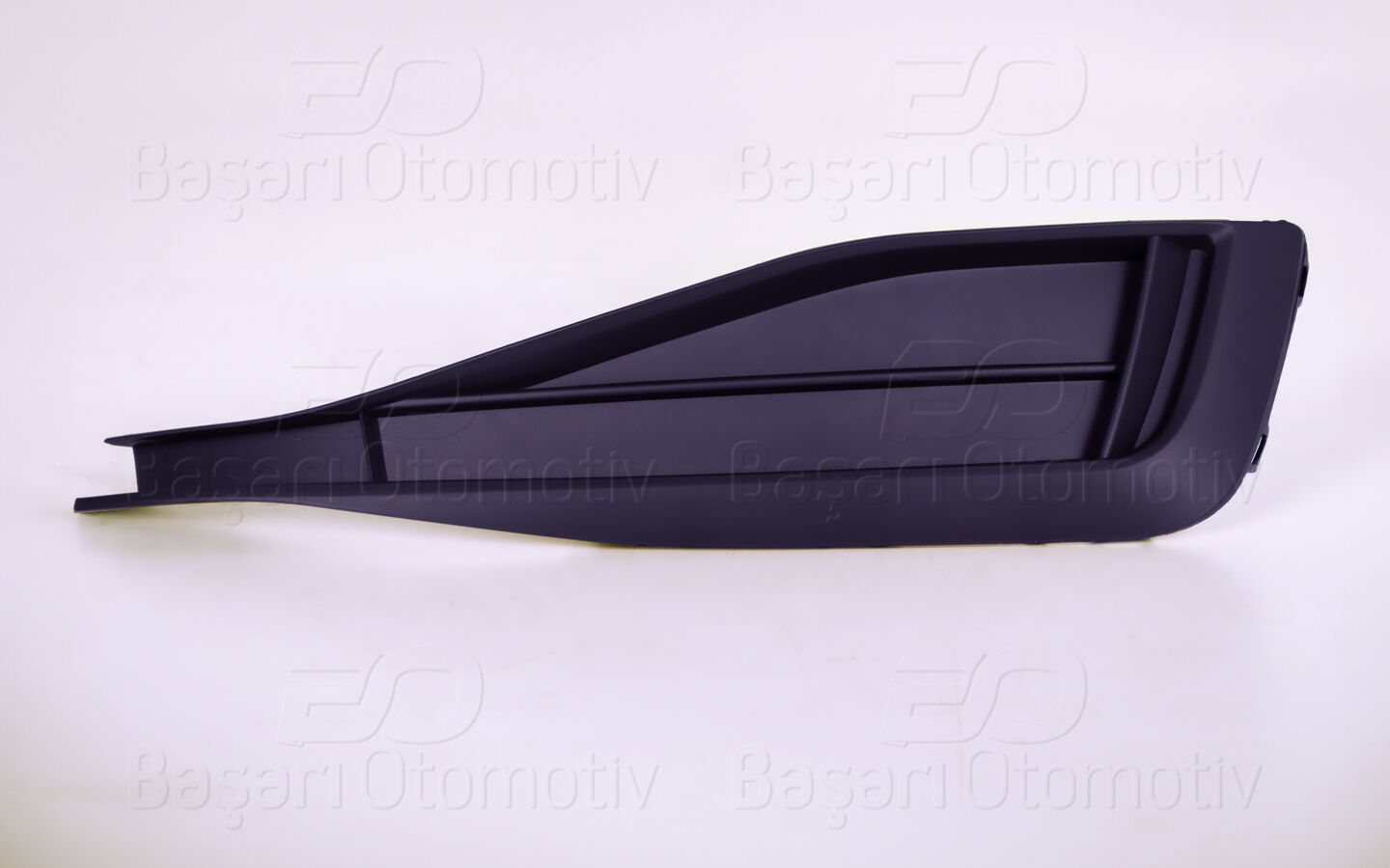 Volkswagen Passat B8.5 2020 Sonrası Tampon Izgarası Sağ Sissiz