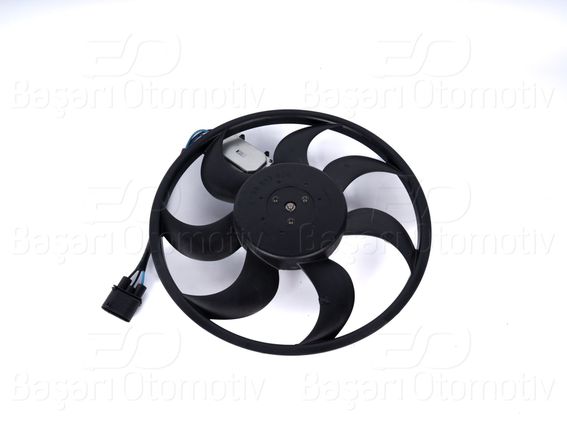 Volkswagen Touareg Audi Q7 Porsche Cayenne 2003 ve Sonrası Uyumlu Davlumbazsız Sağ Fan Motoru