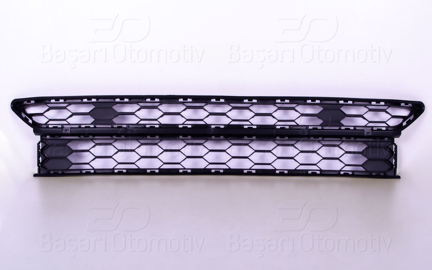 Volkswagen Amarok 2017-2023 Orta Sensörsüz Tampon Izgarası