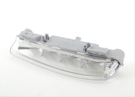 W204 C Serisi 2011-2013 İçin Uyumlu Ve W212 E Serisi 2009-2013 Sol Sis - Gündüz Farı 2049068900