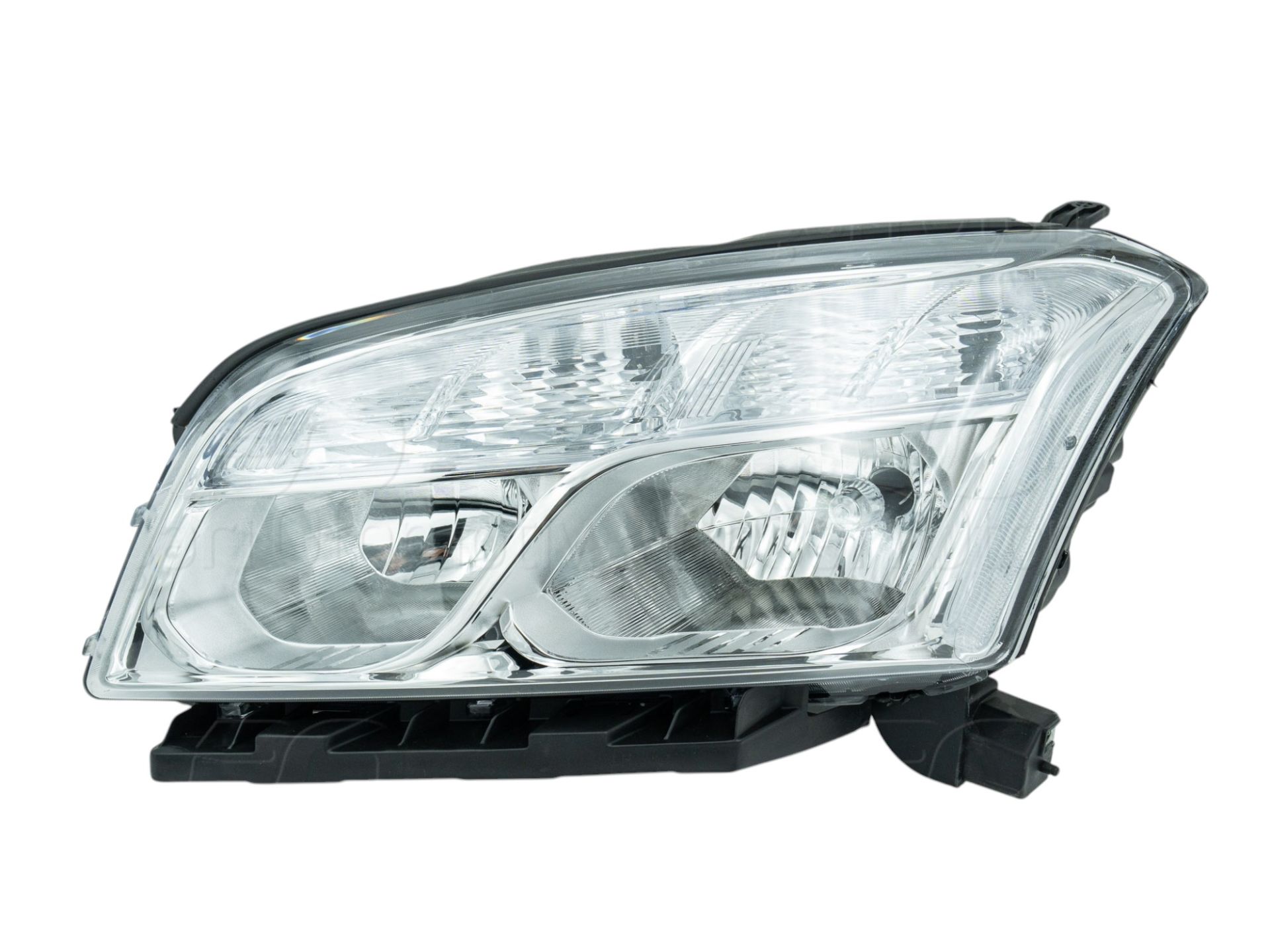 Chevrolet Trax 2013 ve Sonrası Far Sol Motorlu